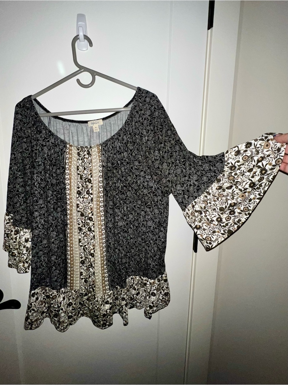 Style & Co. Women's Black Floral Bell-Sleeve Top 3X
